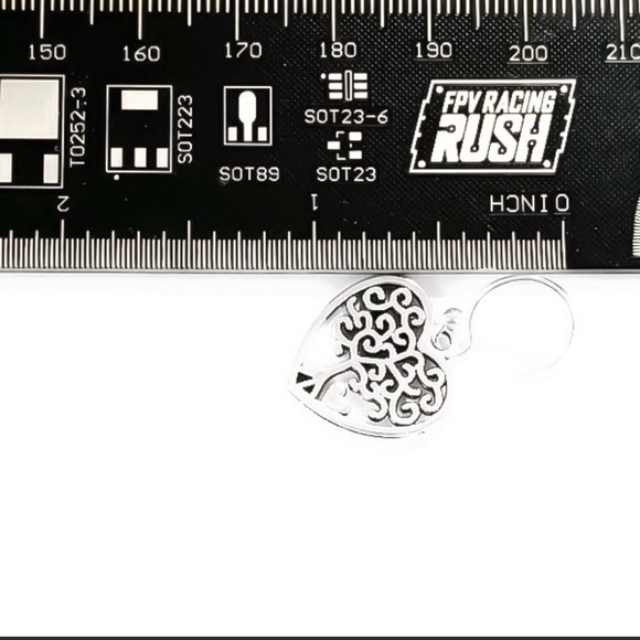 🎊 2X HP 💕Handmade Silver Heart Shaped Tree of Life Earrings - Picture 4 of 6